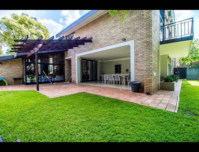 4 BEDROOM HOUSE FOR SALE IN BROOKLYN